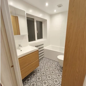 white and wood bathroom